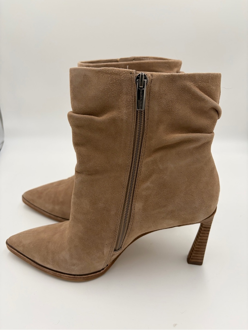 Vince Camuto Presindal Tan Suede Slouch Heel Boot Ankle Bootie Size 8.5